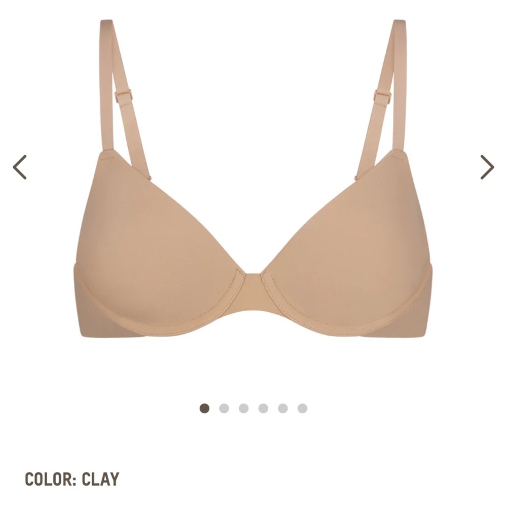 SKIMS Fits Everybody T-Shirt Bra Clay